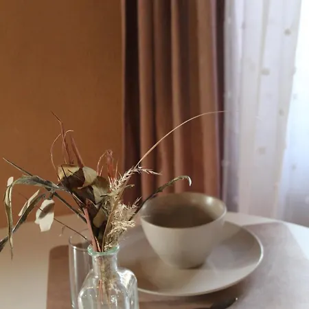 Floriads Caramel شقة *